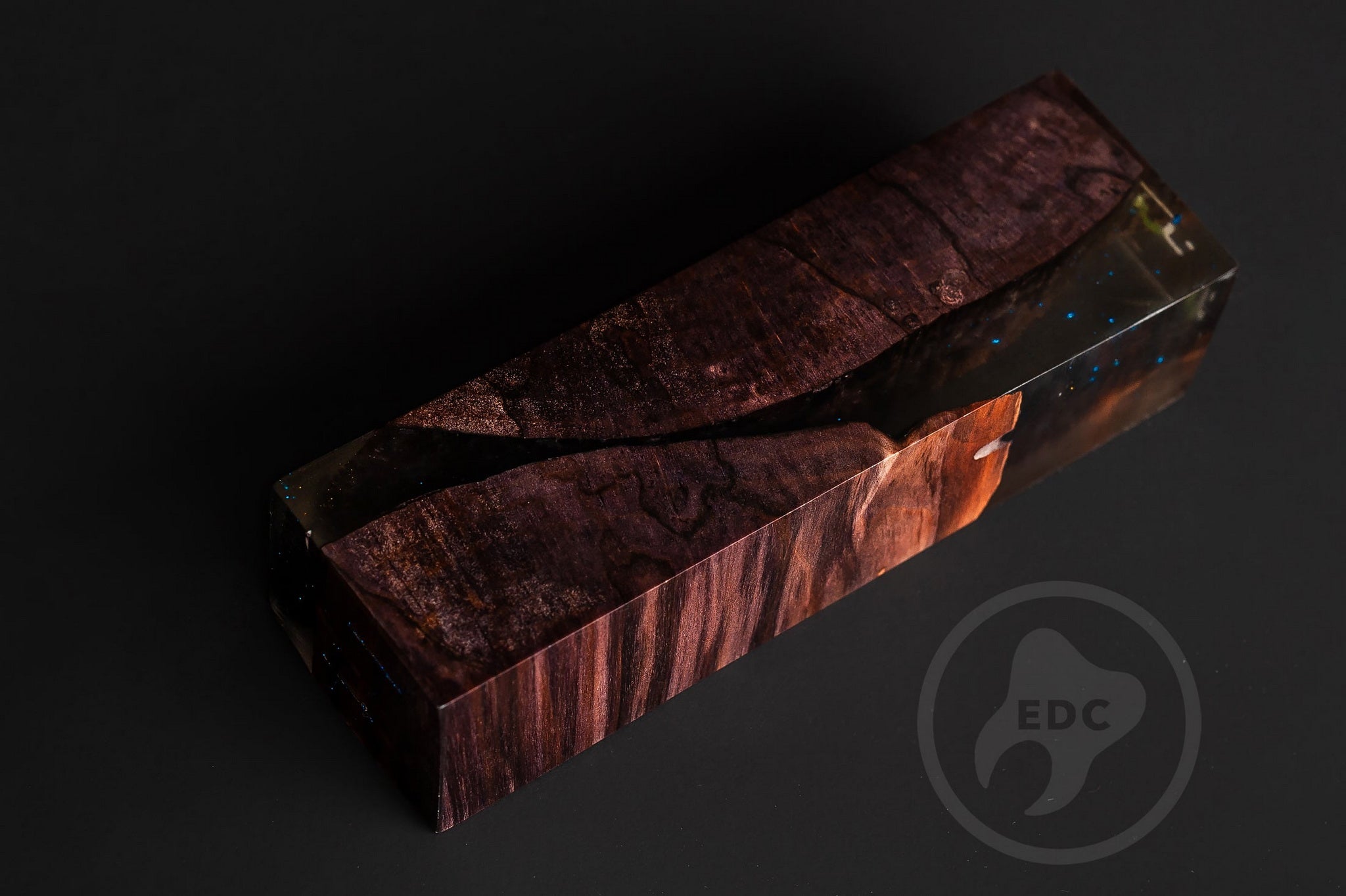 Premium EDC Pocket Sculpture | Series S03 - Spalted Alder & Blue Resin | "Fighting Bear" Set