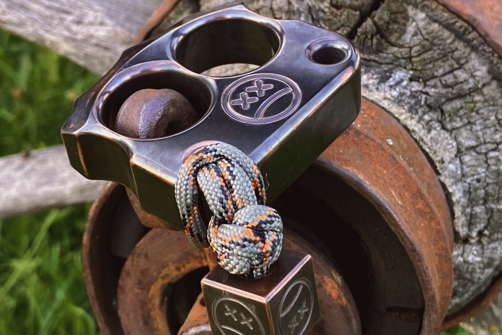 Pocket Art D03 Antiqued Patina Copper | 2 Finger Tool