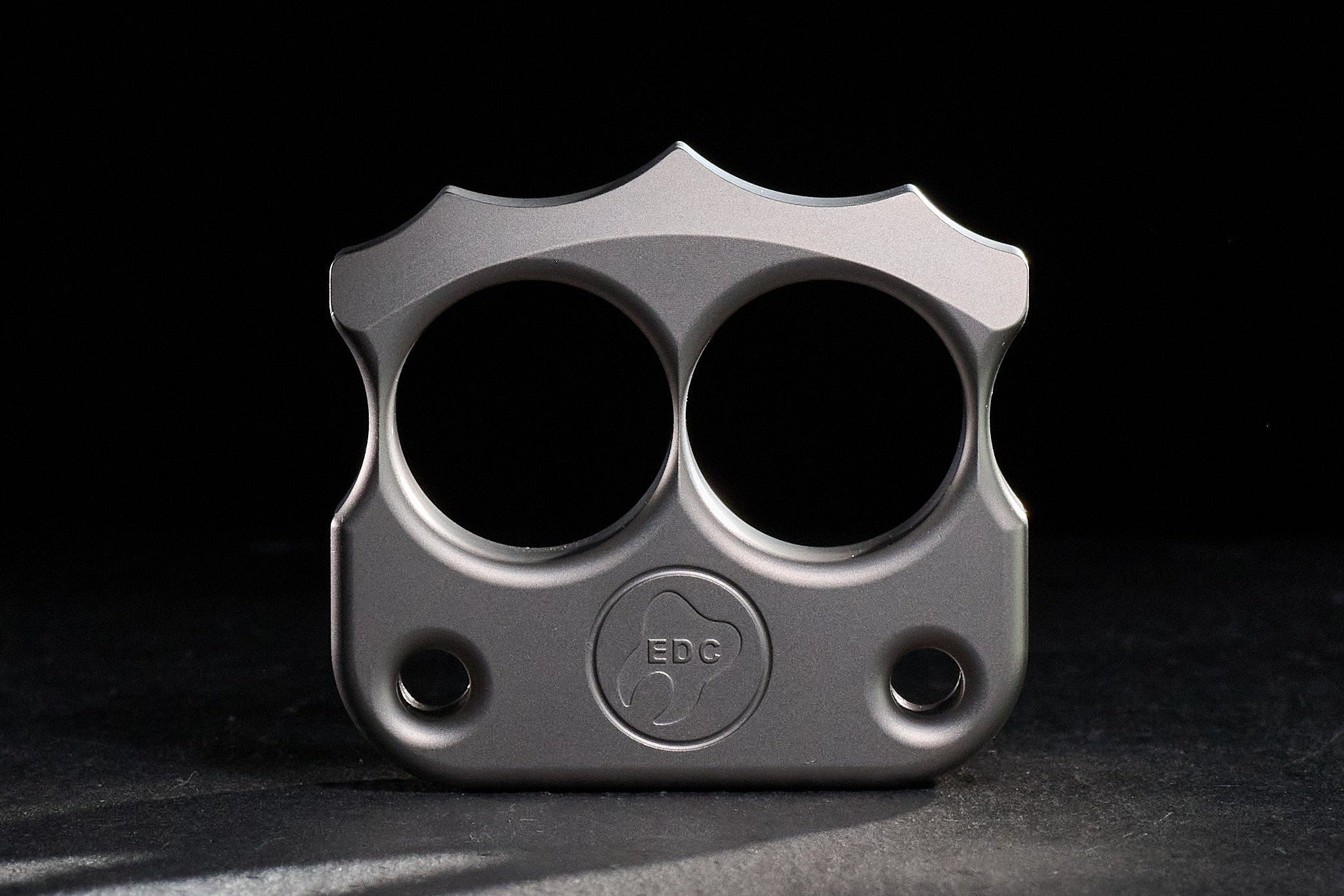 Pocket Art 2 Finger Keychain | D03 Sandblasted Titanium