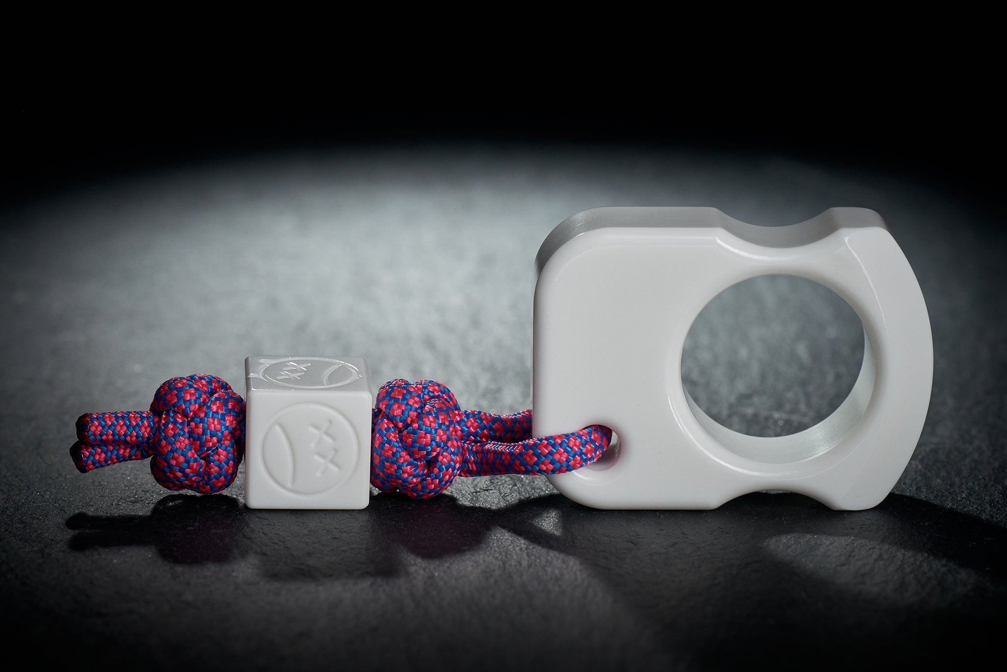 Pocket Art Everyday Carry Tool | SFK 01 Corian Snow White