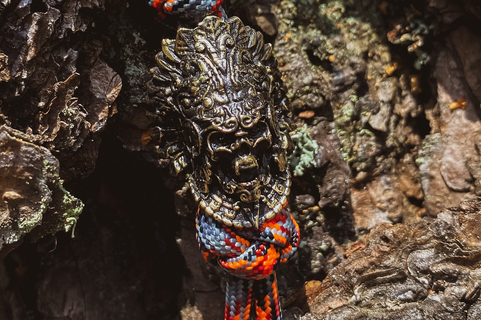 8mm wide hole detail on the Aztec Priest brass bead for 550 paracord lanyards.