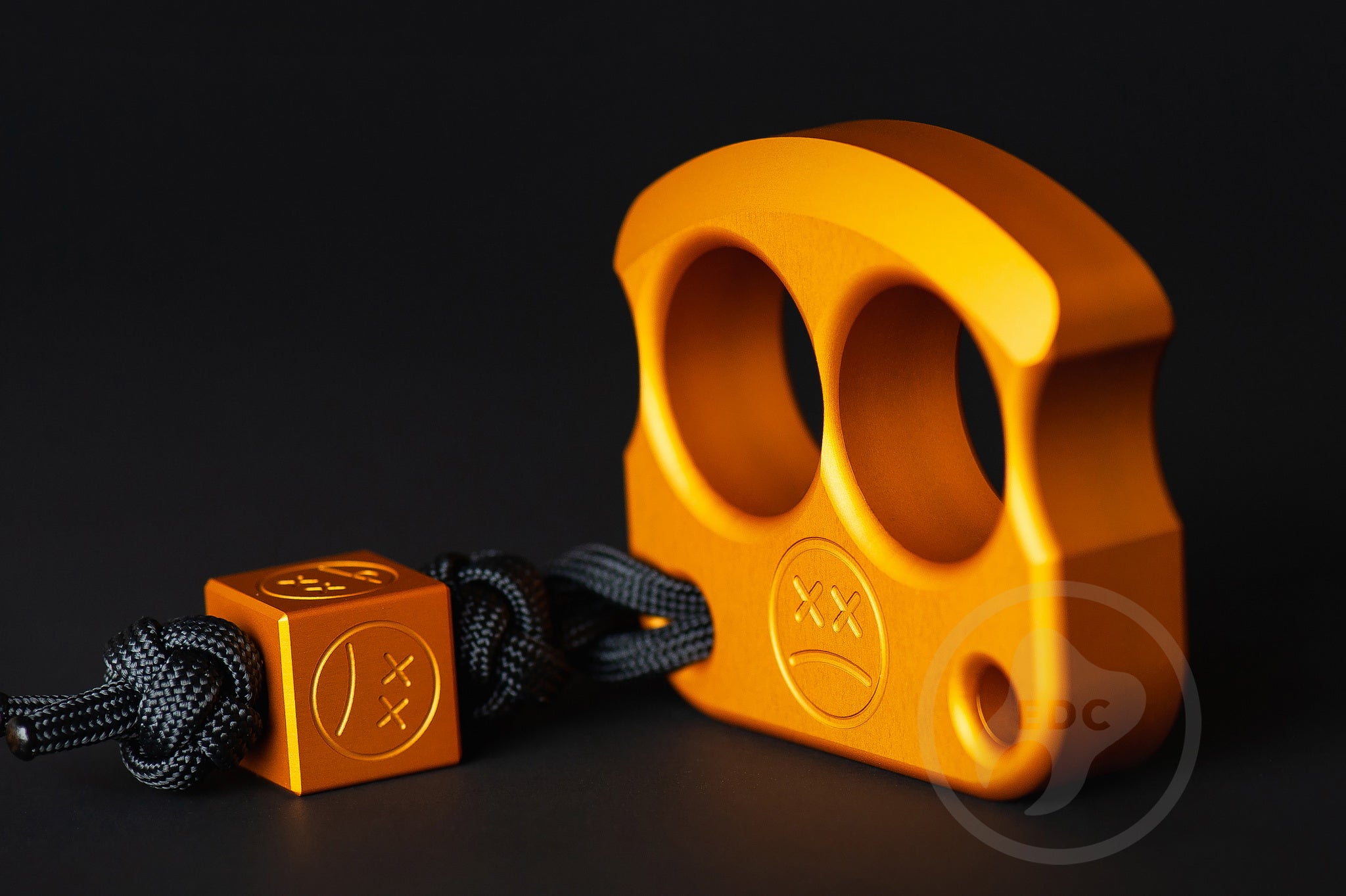 Pocket Art D01 Orange Anodized Aluminum | 2 Finger Tool