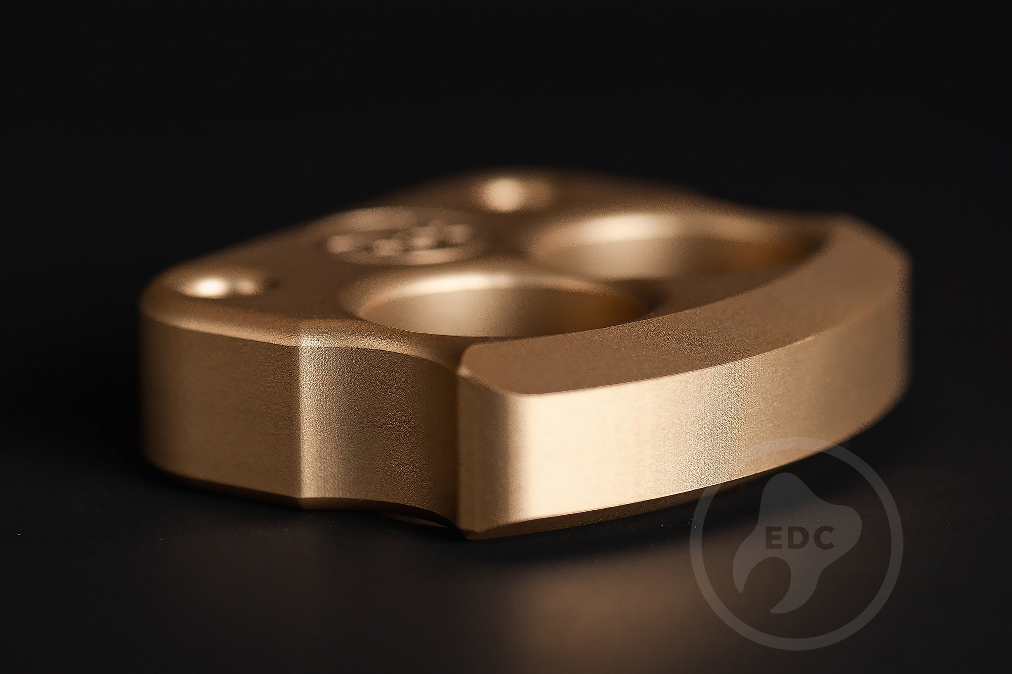 Pocket Art D01 Sandblasted Brass | Two Finger Tool