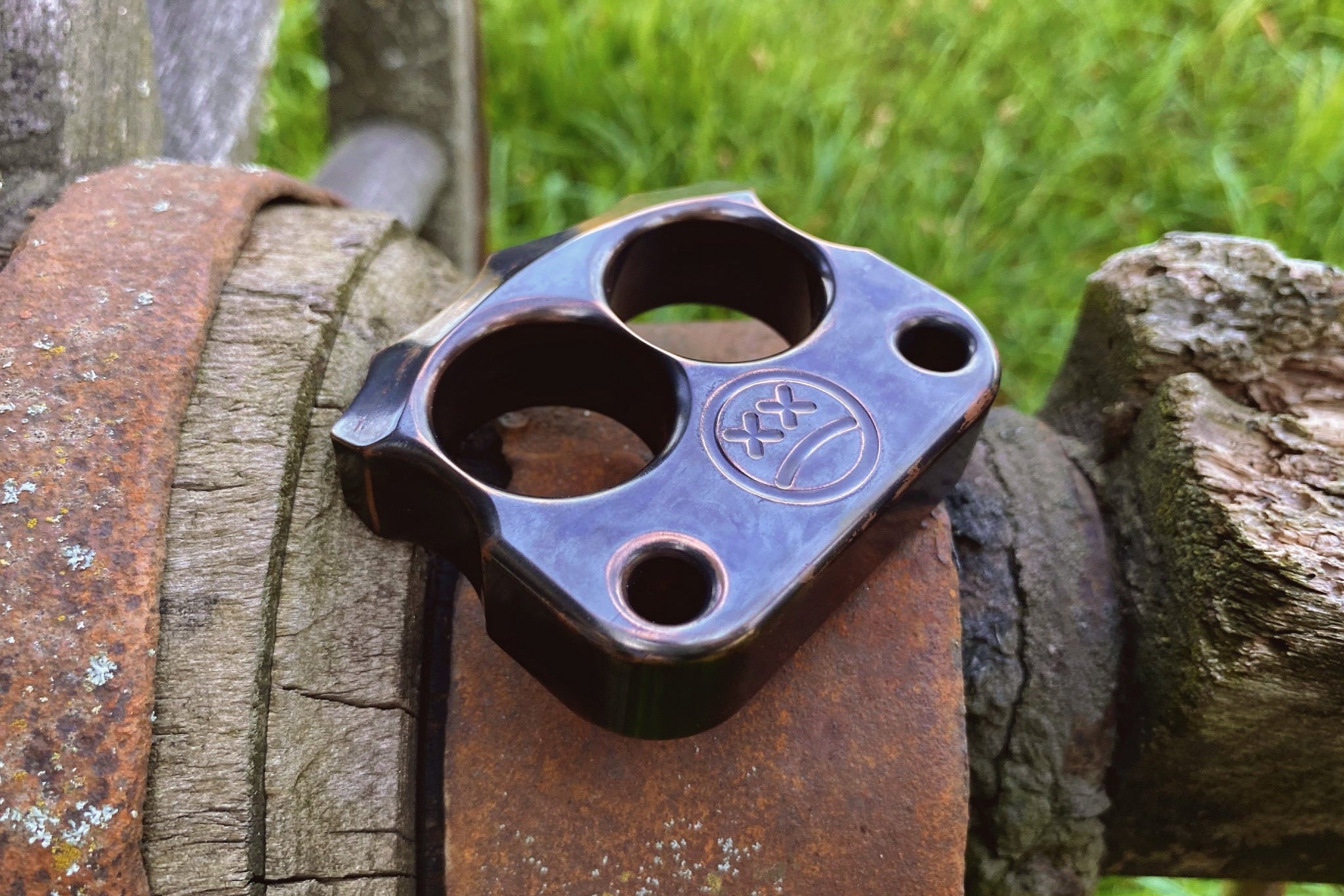 Pocket Art D03 Antiqued Patina Copper | 2 Finger Tool