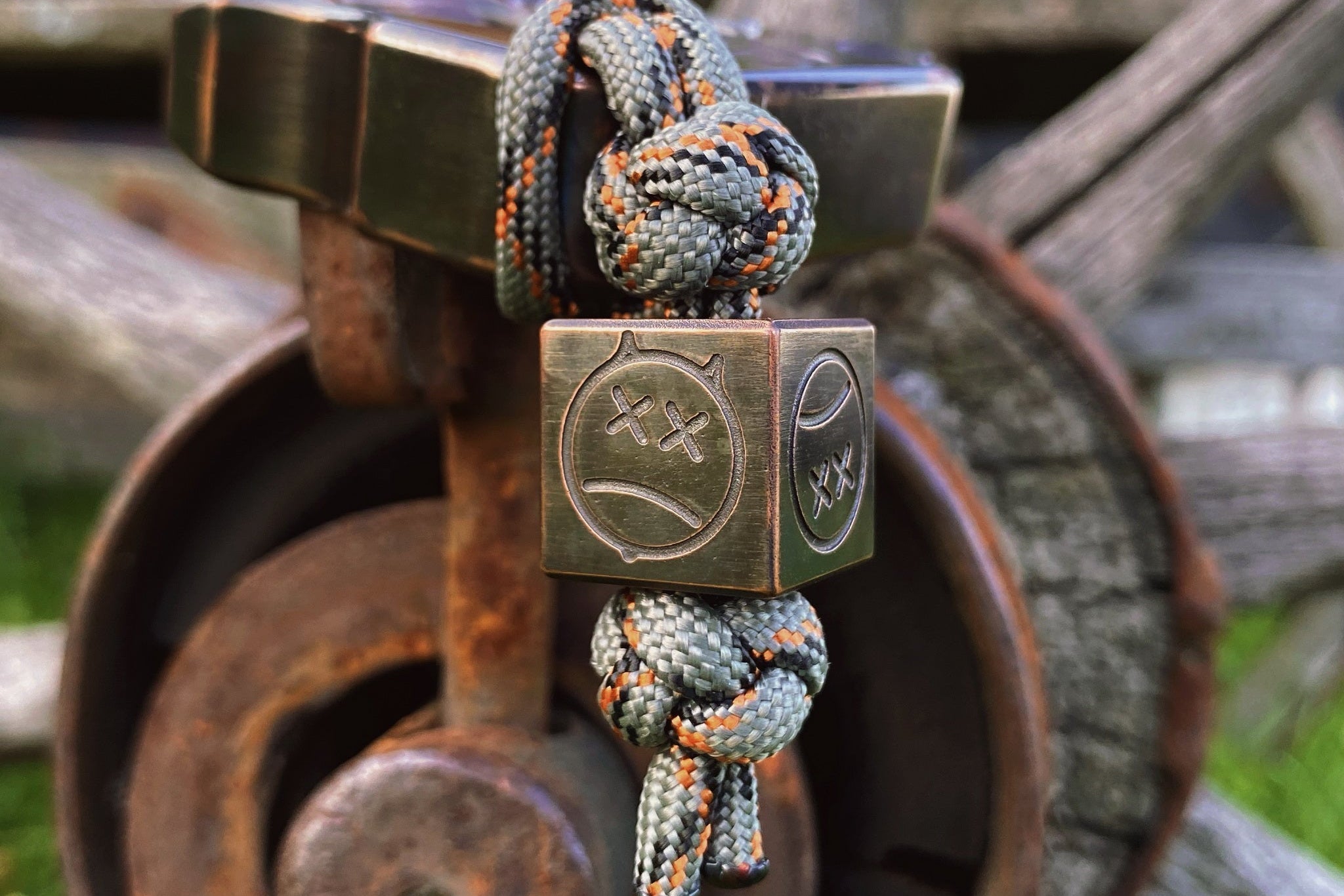 Pocket Art D03 Antiqued Patina Copper | 2 Finger Tool