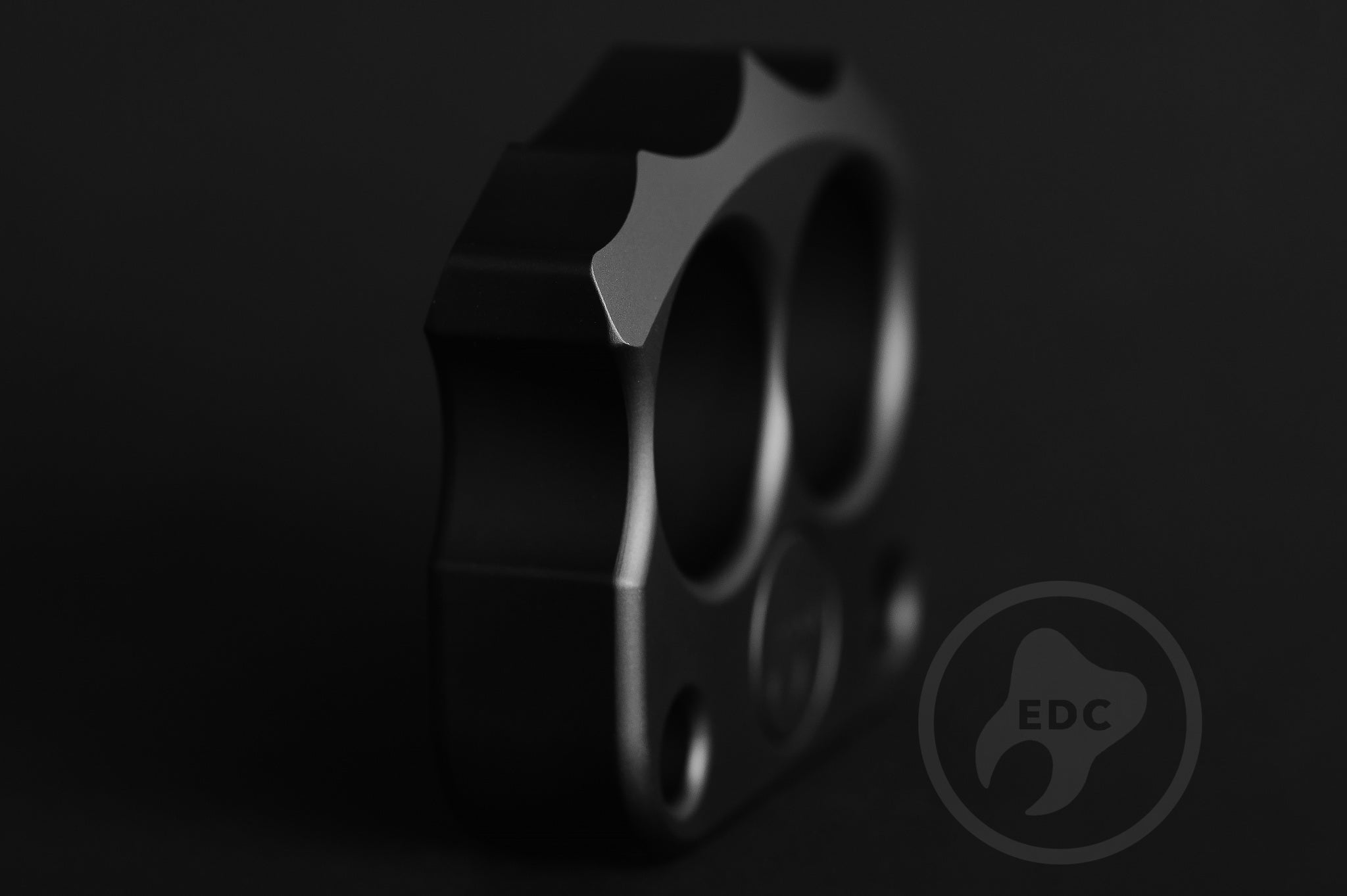 Pocket Art D03 Black Hard Anodized Aluminum | 2 Finger Tool