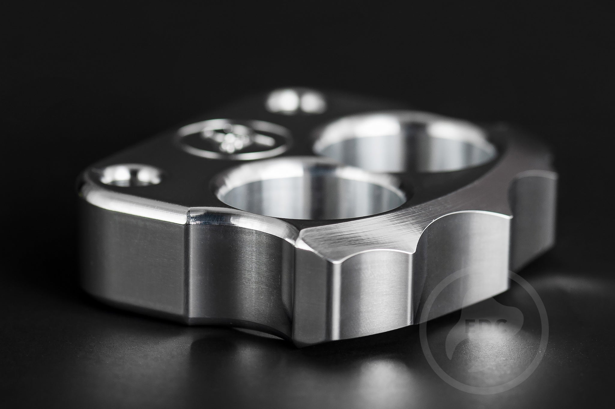 Pocket Art D03 Polished Aluminum | Double Finger Tool