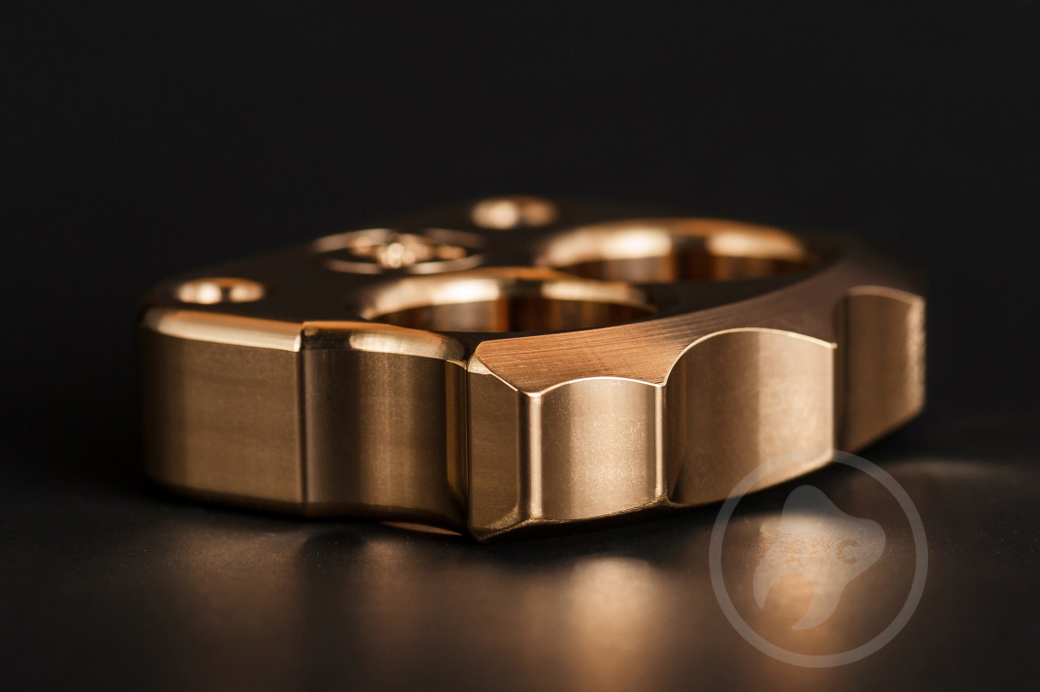 Pocket Art D03 Polished Brass | Two Finger Tool