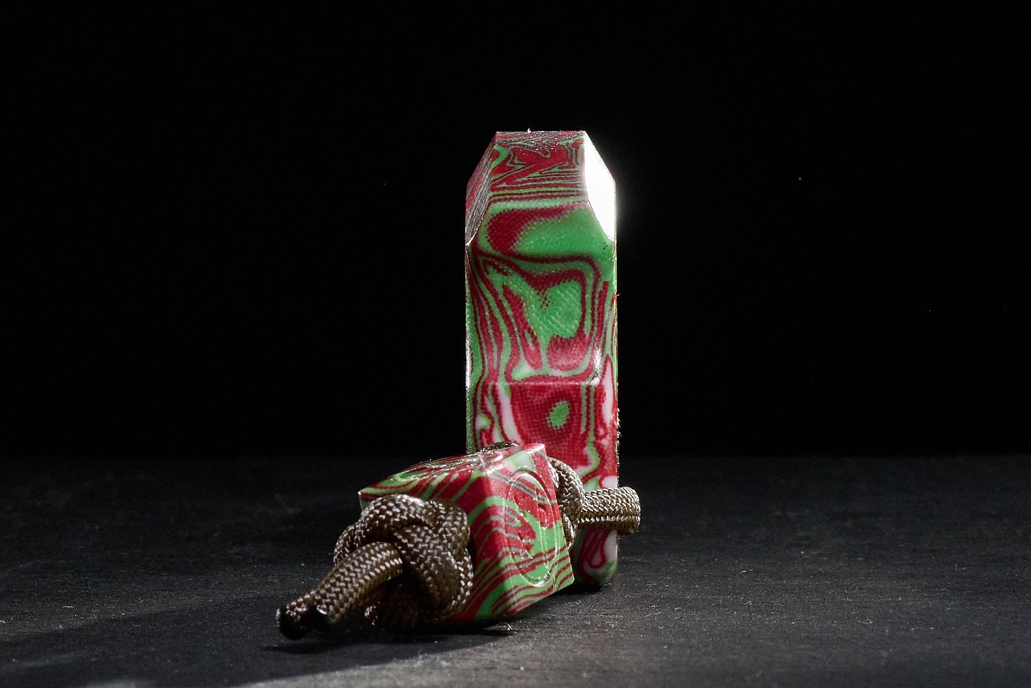 Pocket Art Custom Edition Artifact | S01 Red & Green Micarta & Bead