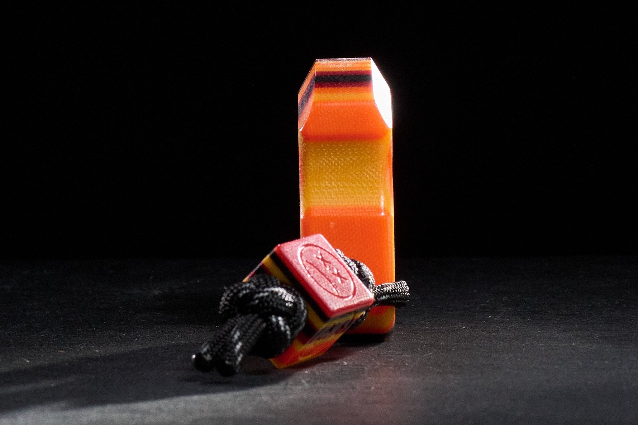 Pocket Art SFK 01 Ginger Micarta | EDC Single Finger Keychain