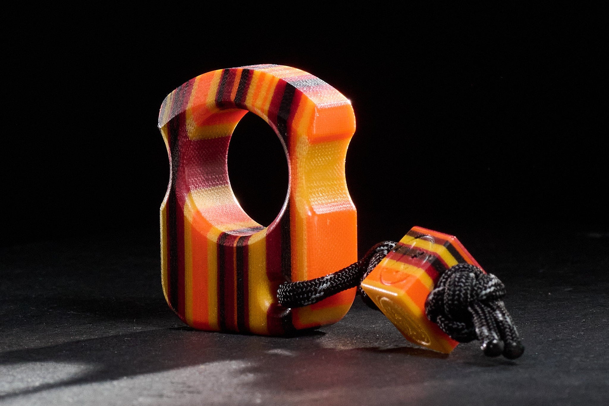 Pocket Art SFK 01 Ginger Micarta | EDC Single Finger Keychain