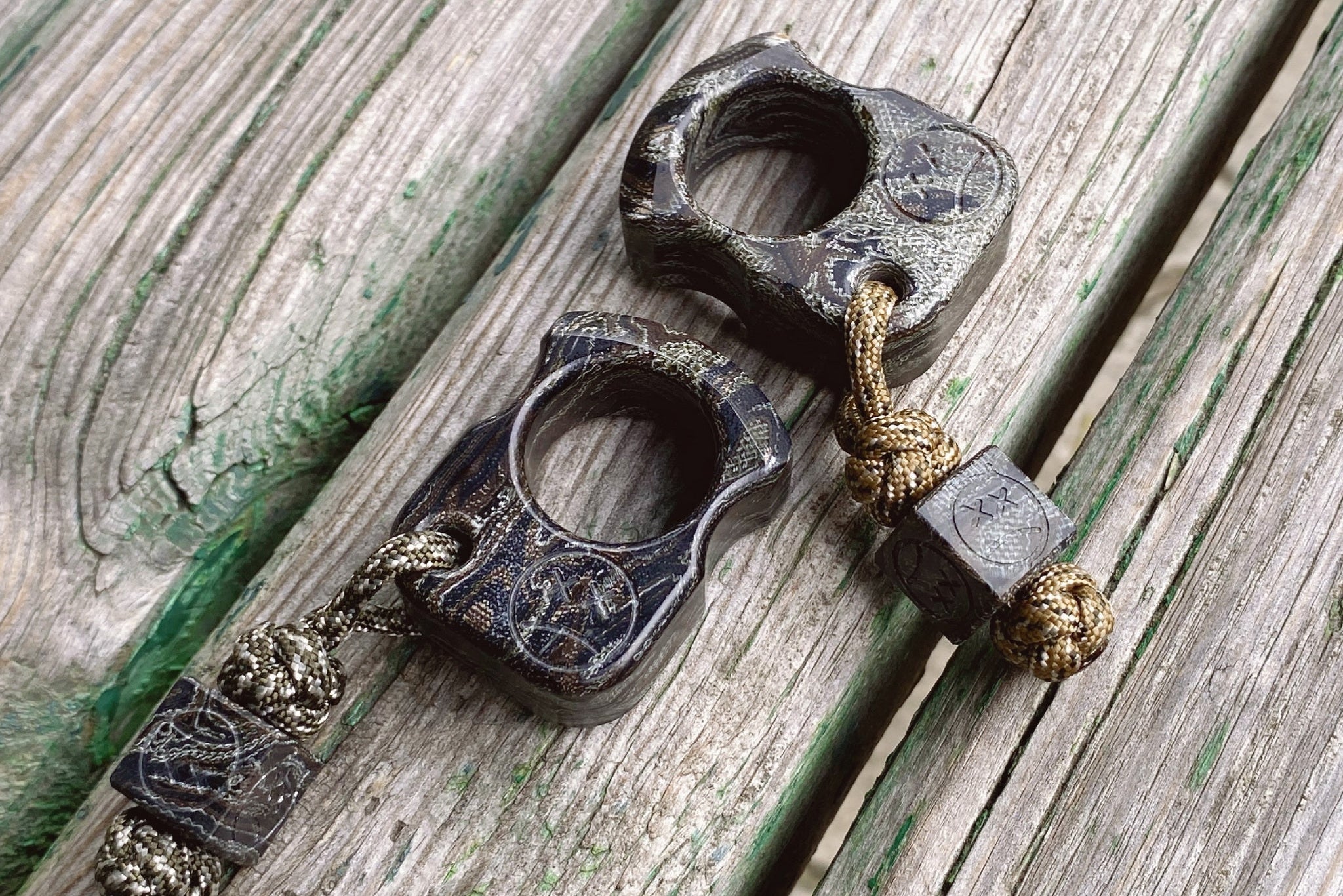 Pocket Art SFK 01 Rag Micarta | Single Finger Keychain