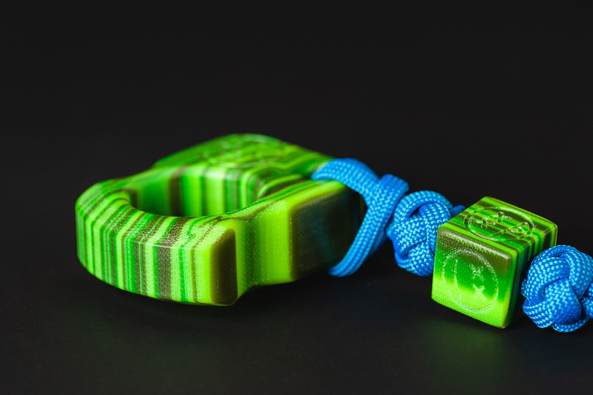 Pocket Art SFK 01 Tropics Micarta | EDC Single Finger Keychain