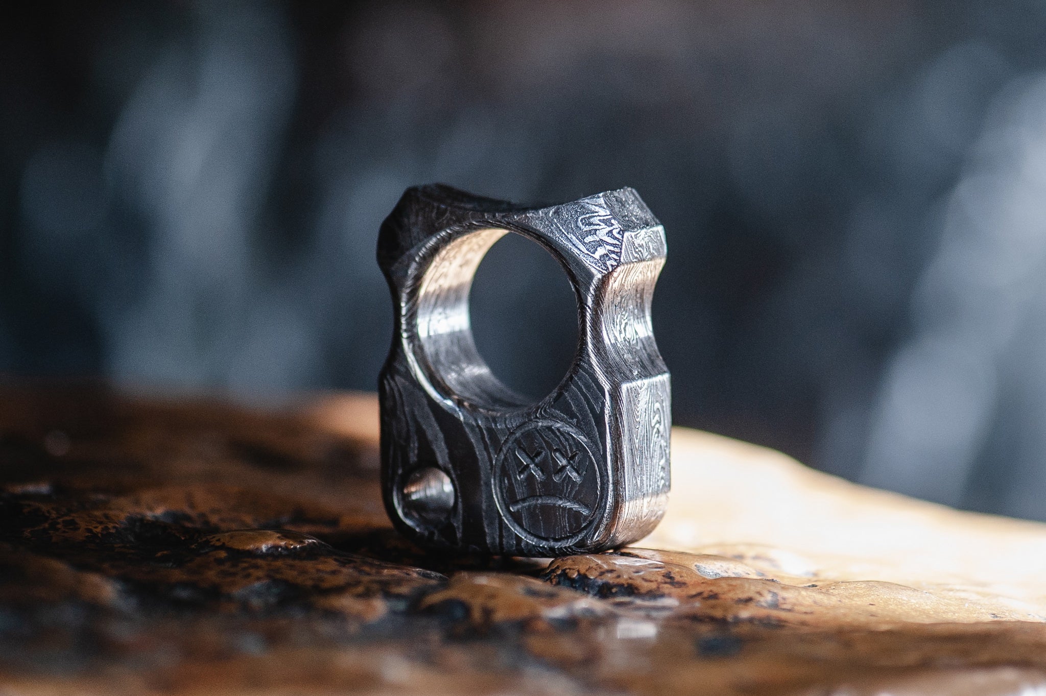 Compact 49mm heavyweight forged damascus steel pocket artifact-2