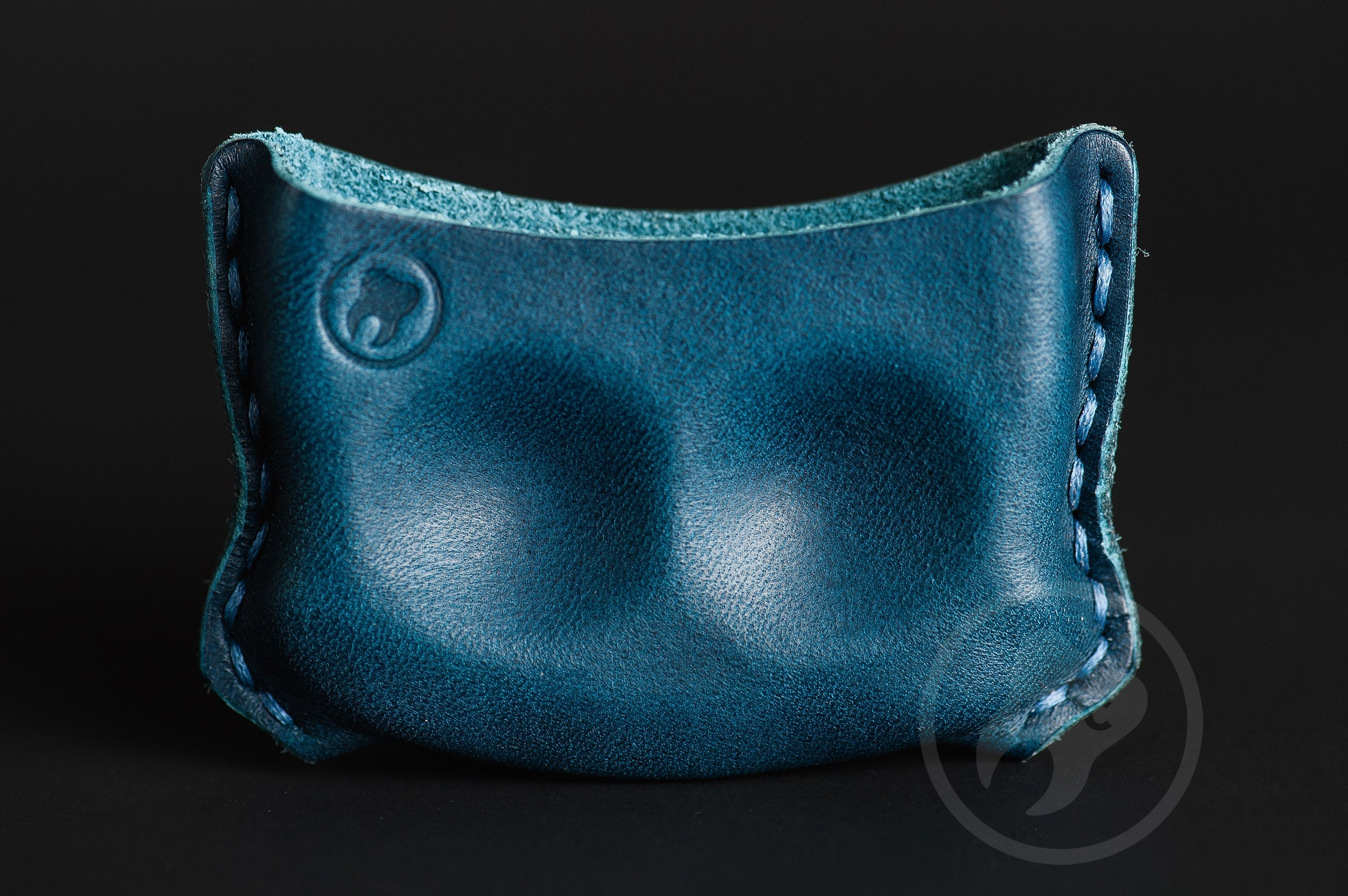 Close-up of premium blue leather stitching on dual-slot EDC slip D01, Pocket fit of Series D01 royal blue leather organizer-2