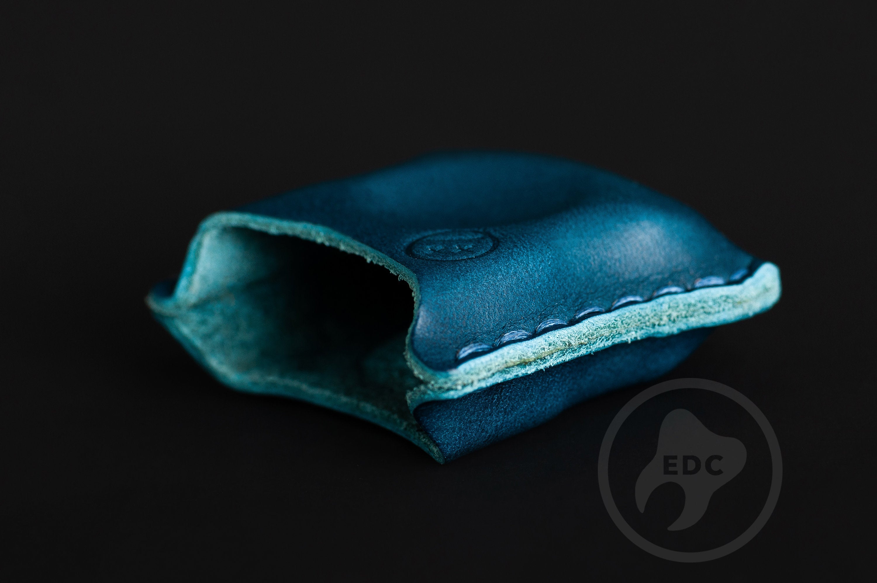 Close-up of premium blue leather stitching on EDC slip S02, Pocket fit of Series S02 royal blue leather organizer-4